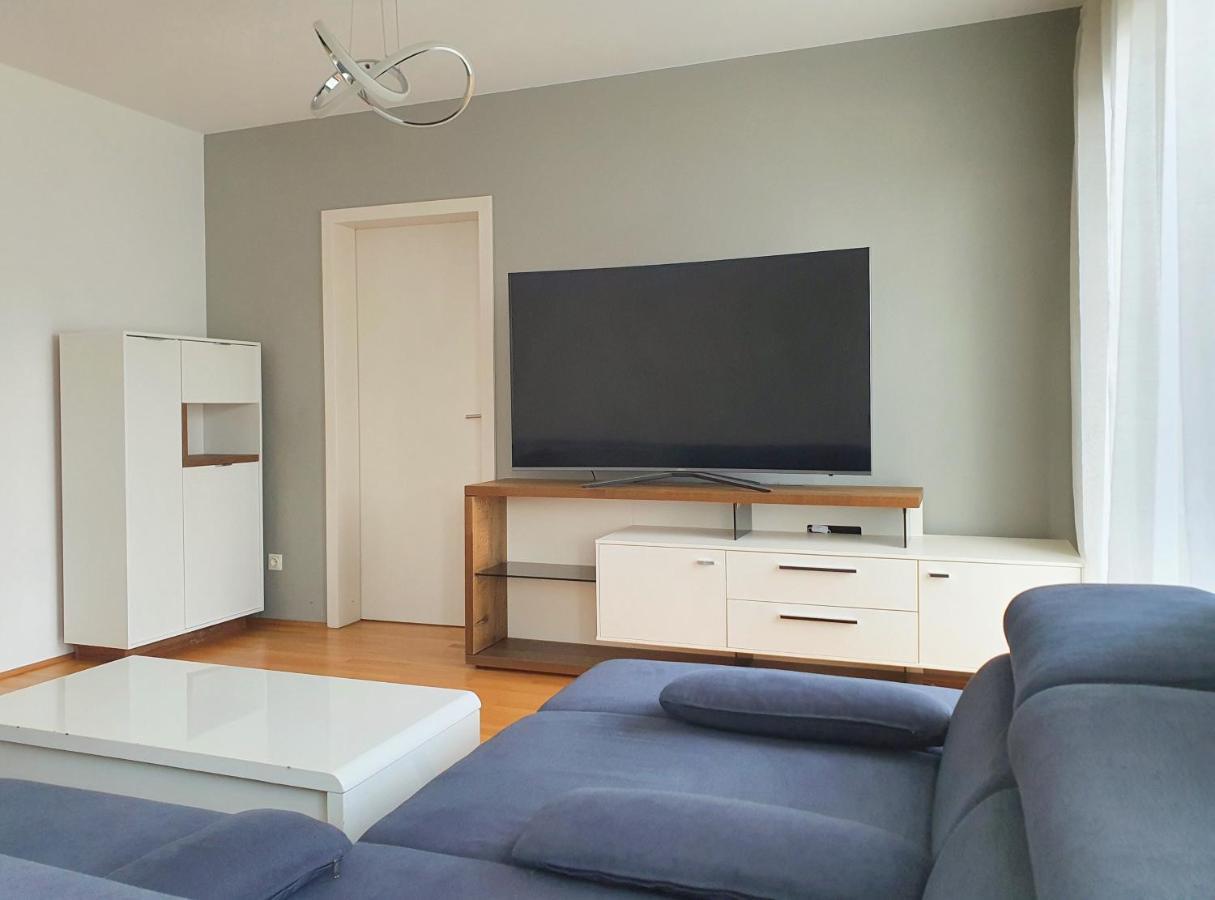 Near Lake Spacious&Furnished Beautiful Apartment Viena Exterior foto