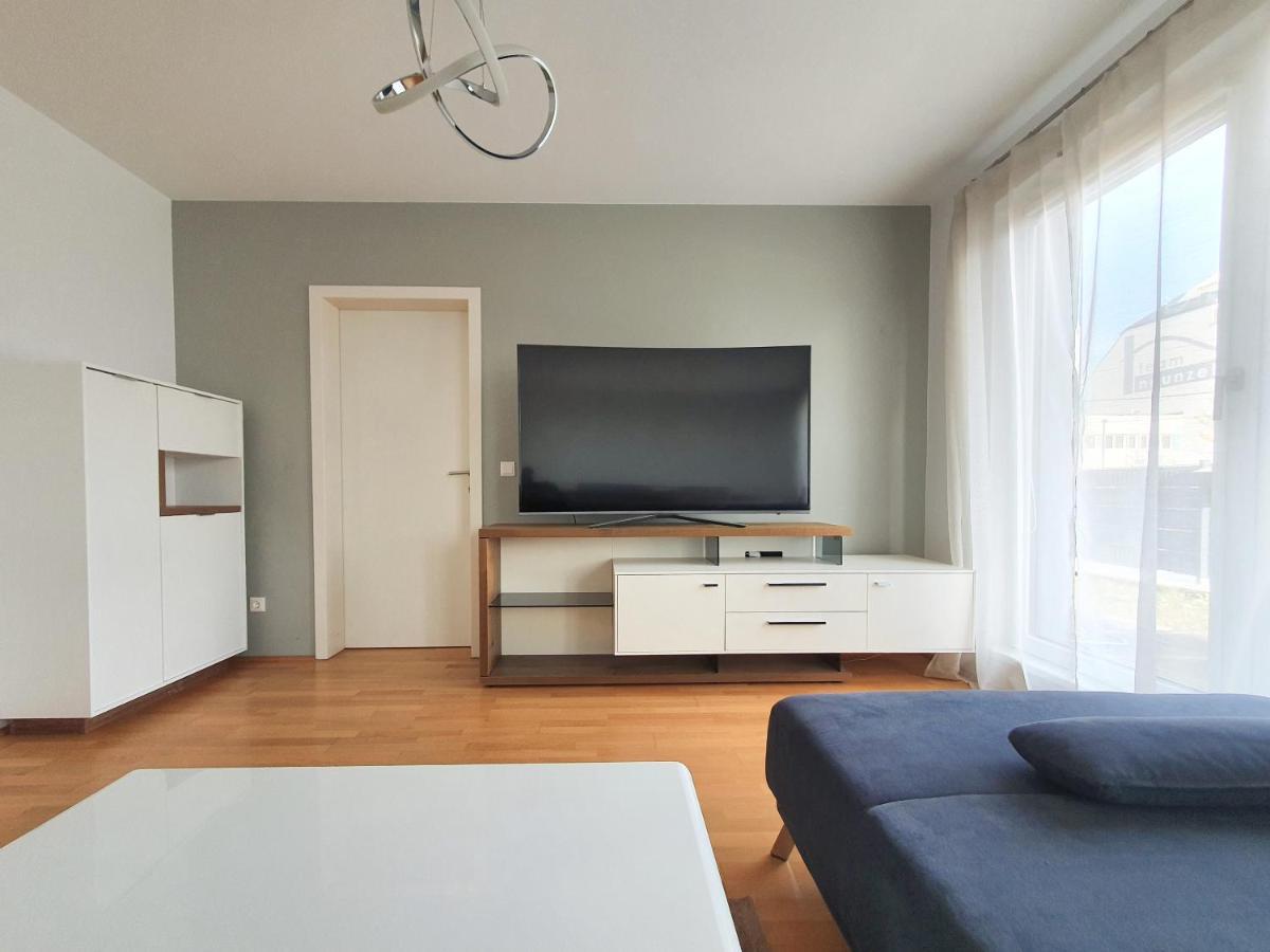 Near Lake Spacious&Furnished Beautiful Apartment Viena Exterior foto
