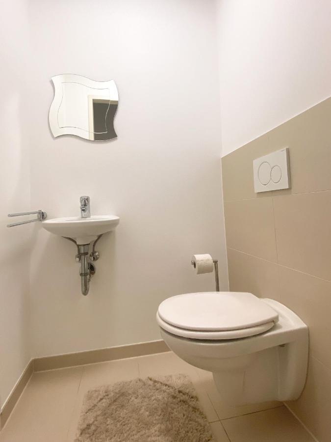 Near Lake Spacious&Furnished Beautiful Apartment Viena Exterior foto